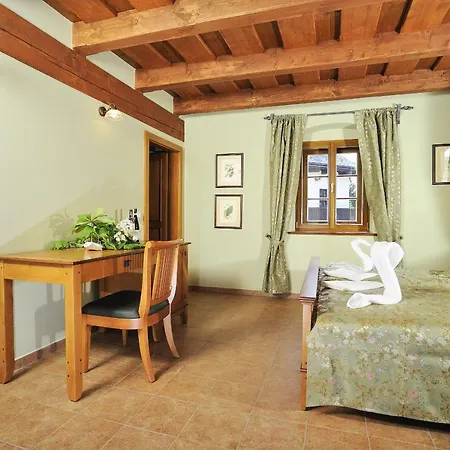 Hotel Kristin Hradek *