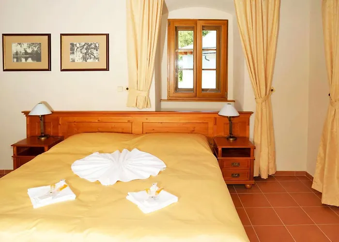 Kristin Hrádek Hotel *